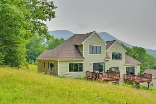 Ski in and Out! Black Mountain Resort Townhome - Homestays