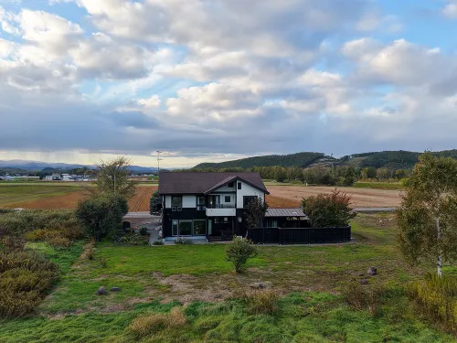 Waraku-Tei - Mountain view