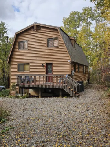Spacious Mountain Cabin on the Golf Course – Perfect for Families & Groups