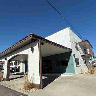 Rodeway Inn Hotel Exterior