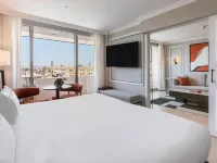 Melia Sevilla Hotels near La Raza