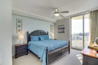 Beachside Biloxi Club Condo: Balcony w/ Ocean View - Balkoner