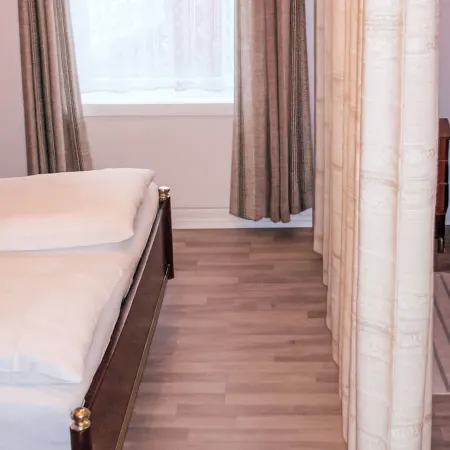 Bjørkeneset Hotels in Tysnes