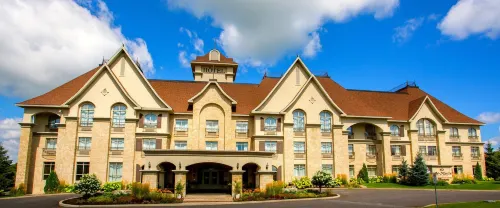 Hotel Vallea Bromont, Tapestry Collection by Hilton