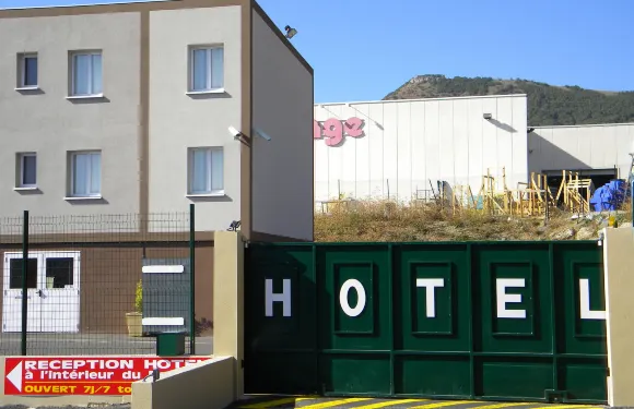 Cit'Hotel餐廳保齡球米洛