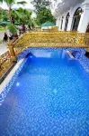 Crown Nguyen Hoang Hotel - Pool