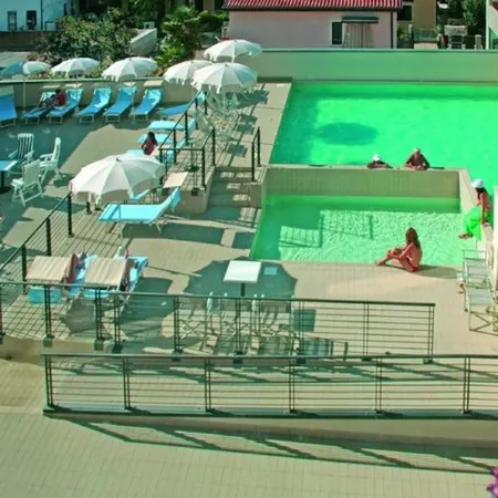 Hotel Eden