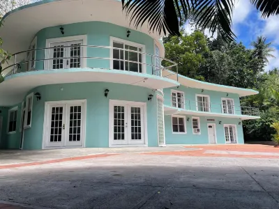 Toraille Waterfall Villas Hotels in 