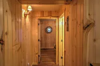 Cabin by the River Visited by Treehouse Masters! - 3 estrellas