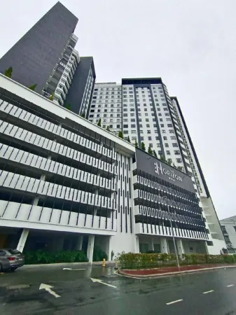The Horizon Ipoh Dual L13 by Grab A Stay