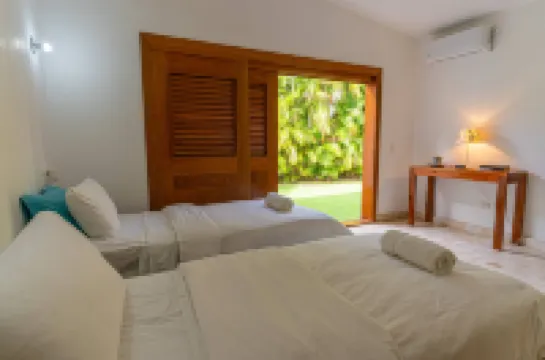 Las Marinas Los Nómada, 80 meters from Coson beach