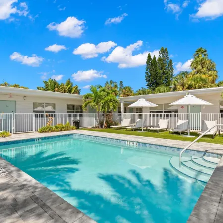 New! Modern King Suite Steps to the Beach!