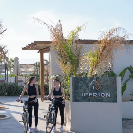 Iperion Beach Hotel