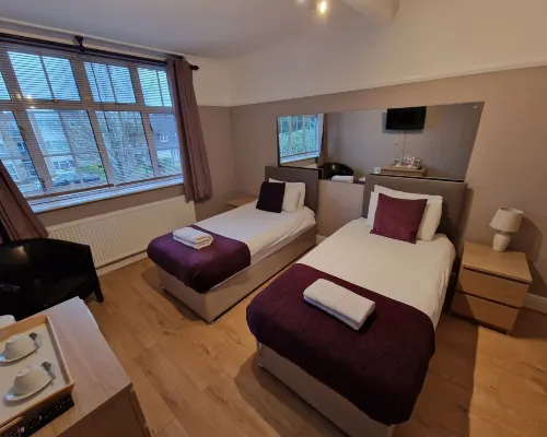 Kathleen House Hotels in Enfield