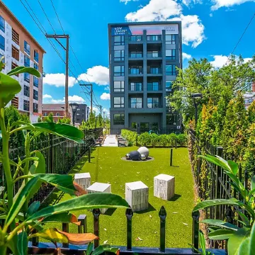 Luxury Furnished Apartments by Hyatus Downtown at Yale Отели в г. Нью-Хейвен