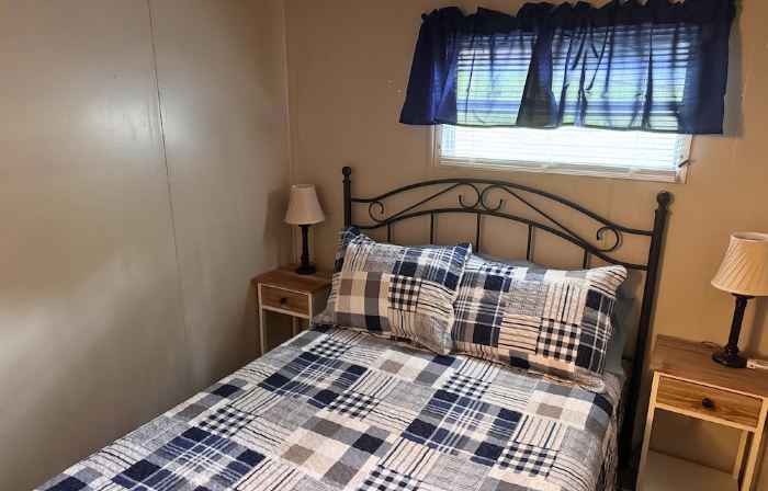 Messalonskee Lake Camp Escape; Family‑Friendly, Shared Waterfront, Sleeps 8