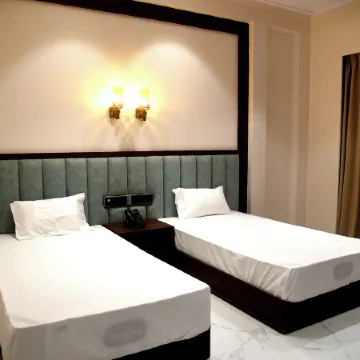 The shark inn Residency