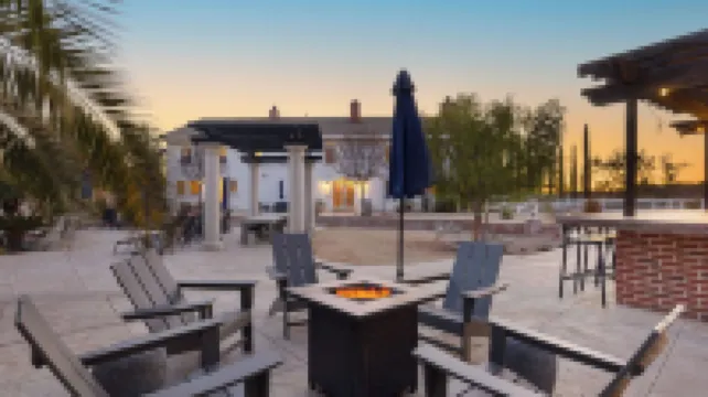 Expansive Wine Country Estate Pool Hot Tub Sleeps 20 Quiet Retreat