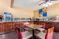 Comfort Inn & Suites - breakfast