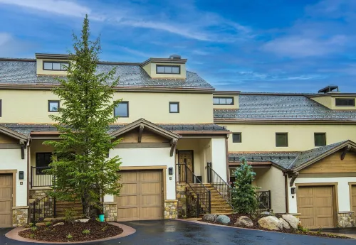 Meadows J3 4 Bedroom Townhouse by Redawning - 3-Star