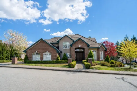 Private Executive Suite | Separate Entrance | Free Parking | 1,190 Square Feet