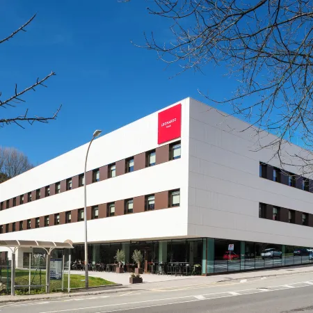 Leonardo Hotel San Sebastian Отели рядом с достопримечательностью «Гора Улиа»