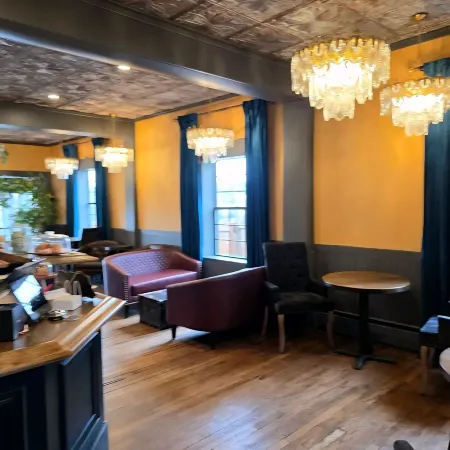 Hand Hotel