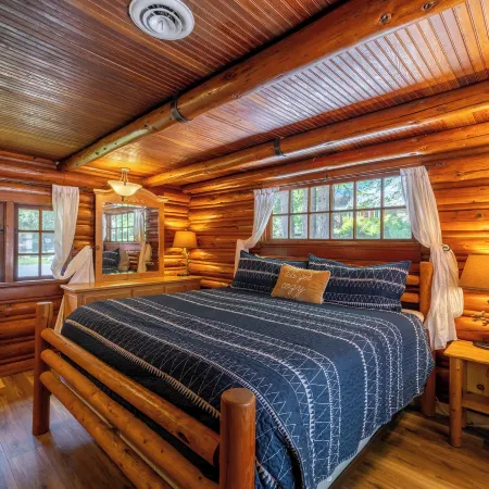Copper Creek Inn at Mt Rainier