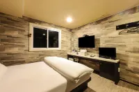 Daegu West Bus Stop RG - Motels