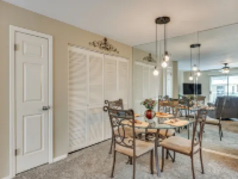 Community Pool and Gym Apt 5 Mi to Laughlin Casinos Hotels in Laughlin