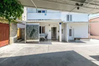House Nenad