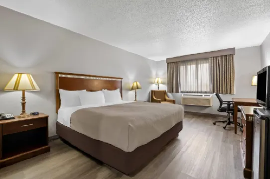 Quality Inn Near Monument Health Rapid City Hospital