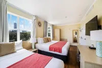 Villa Italia by at Mine Hospitality - Kitchens