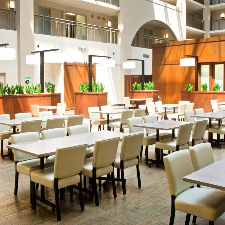 Embassy Suites by Hilton Cincinnati Northeast Blue Ash