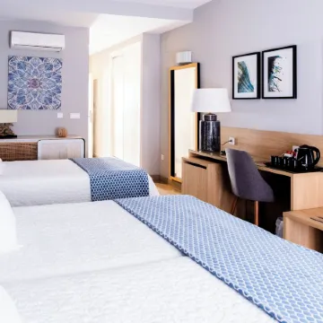 Hotel Puerta del Mar - Adults Recommended