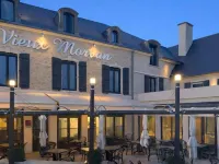 Logis Hôtel-Restaurant Au Vieux Morvan, au cœur de la Bourgogne, Piscine & Spa, Hôtel Climatisé Hotels in Nievre