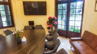 Narita Hotel Tangerang