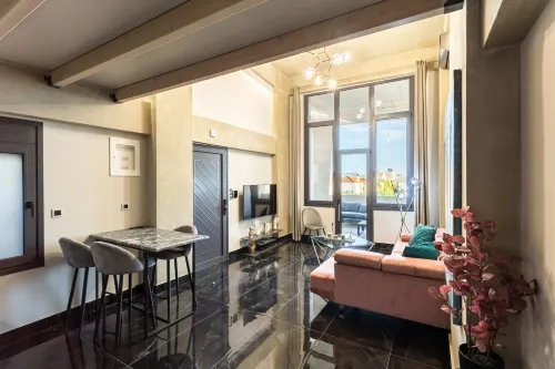 Ventiri Lofts - Luxury Penthouse w/ Home Cinema - 2-Star