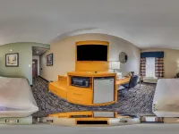 Quality Inn Alexander City Hotels in Tallapoosa County