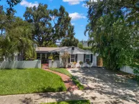 NEW Sunset Serenity - South Tampa Home with Pool - Bungalows