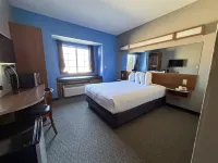 SureStay by Best Western South Bend - parking