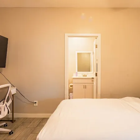 Luxury Stay 20mins to State Farm Stadium