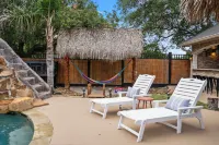 Empress Villa Retreat - Pools