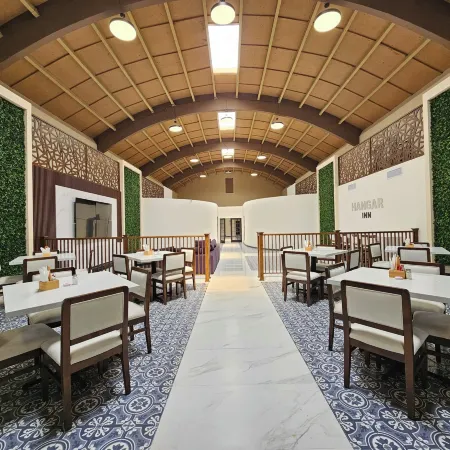 Hangar Inn TJ - Aeropuerto