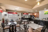 Quality Inn Near Parc Natchitoches - breakfast