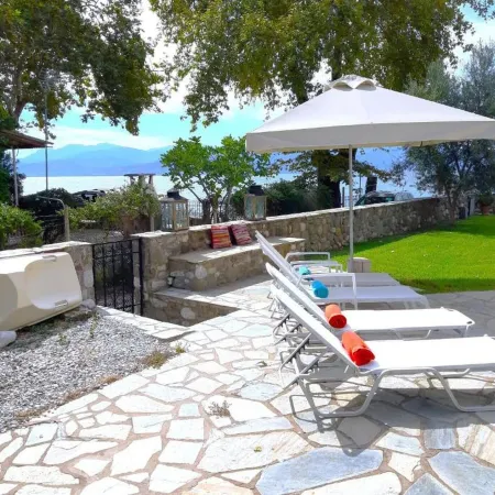 Skaloma Beachfront Seaview Villa Retreat