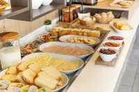 Comfort Hotel Lille Lomme - breakfast