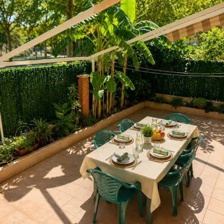 Ground Floor with Private Terrace and Community Area, Platanera