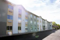 Baymont by Wyndham Maumee Toledo - 3-Star
