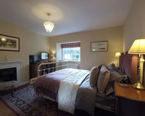 Beautifully Restored 2 Bedroom, Pet Friendly Cottage, Ideal for Exploring Exmoor Hotéis em Dunster